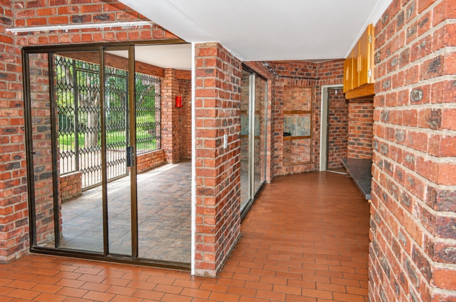3 Bedroom Property for Sale in Flamwood North West